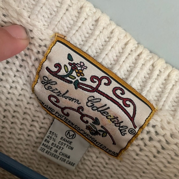 Vintage Heirloom Collectibles Cream and Brown Nordic Crew Neck Sweater - Picture 3 of 3